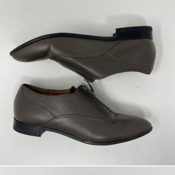 Nothing. - Picture 2 of 6